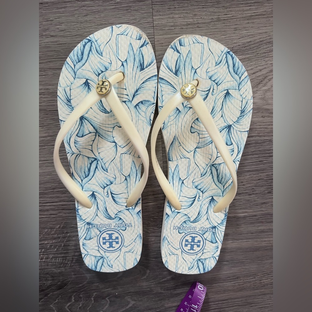 Tory Burch flip flops size 8
